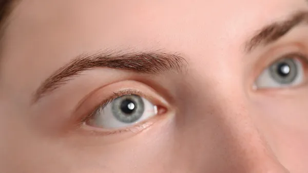 Depilación y Diseño de Cejas