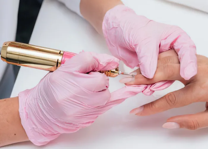 Gel, acrílico o acrigel: ¿qué sistema de uñas elegir?